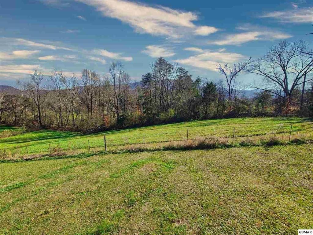 Beautiful View! Log Cabin,Fireplace,Hot Tub,Arcade,Pool,Fishing Sevierville Exterior photo